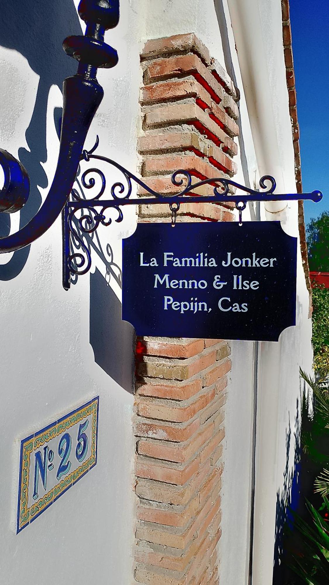 Casita Naranja Villa Alora Exterior photo